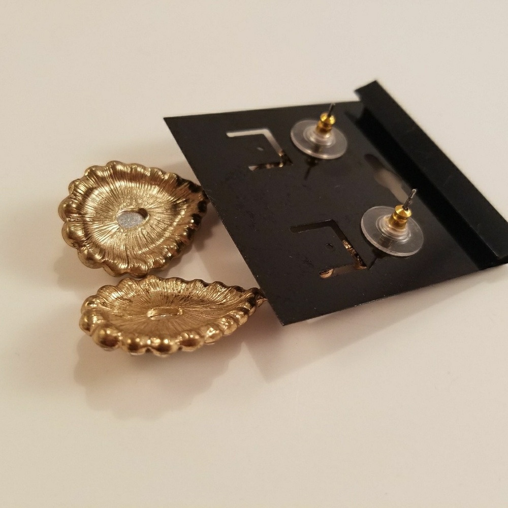 Statement earrings - Picture 2 of 3